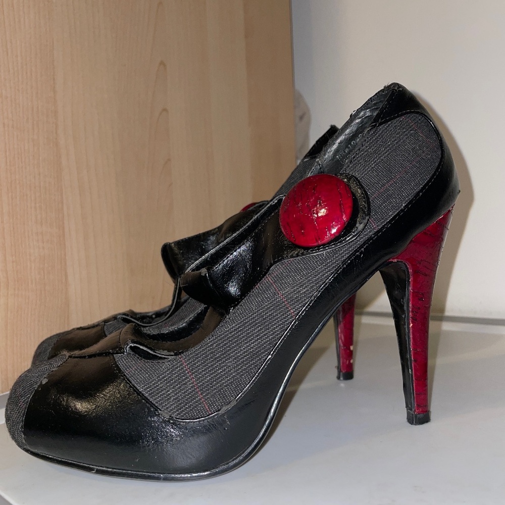 3.5 inch High Heels size 7